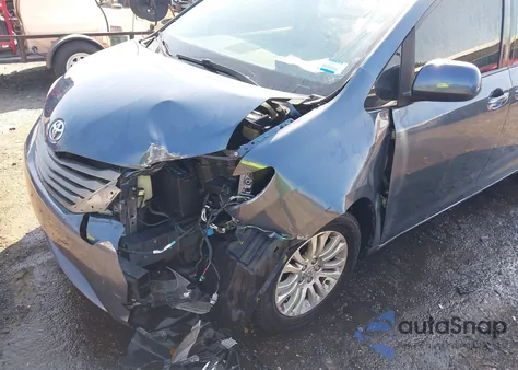 2014 Toyota Sienna Xle V6 8 Passenger из США, поврежденный, VIN 5TDYK3DC0ES452831